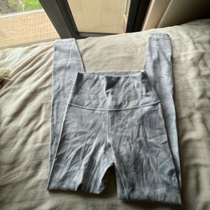 Lululemon 28” White Camo Align Leggings